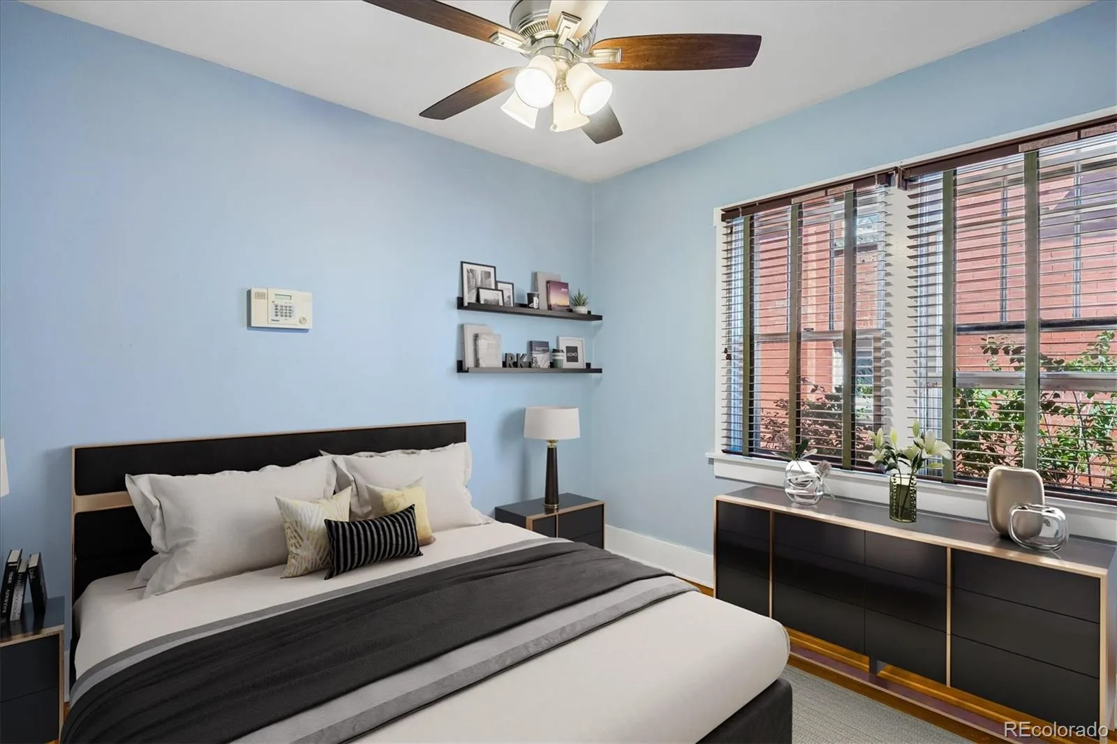 1122 Fillmore Street Denver CO 80206 | MLS #REC8362755 09222026083809 1600 15