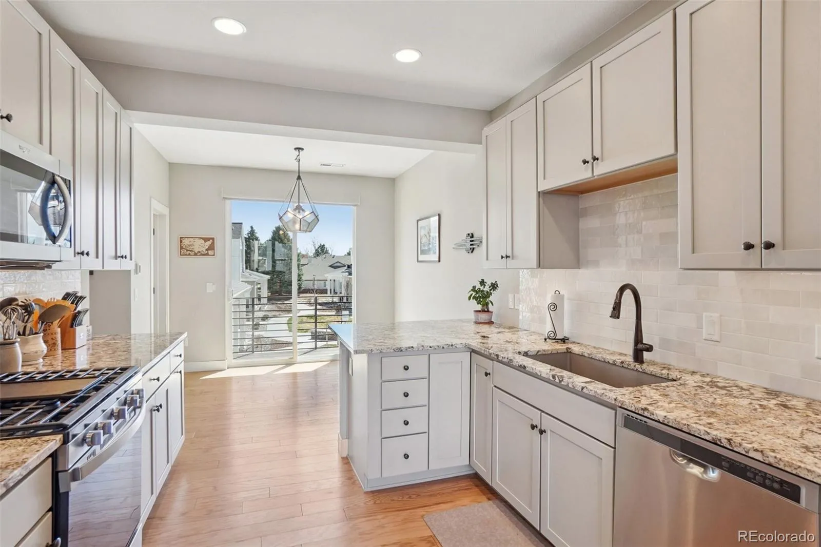 04142026014920 1600 11