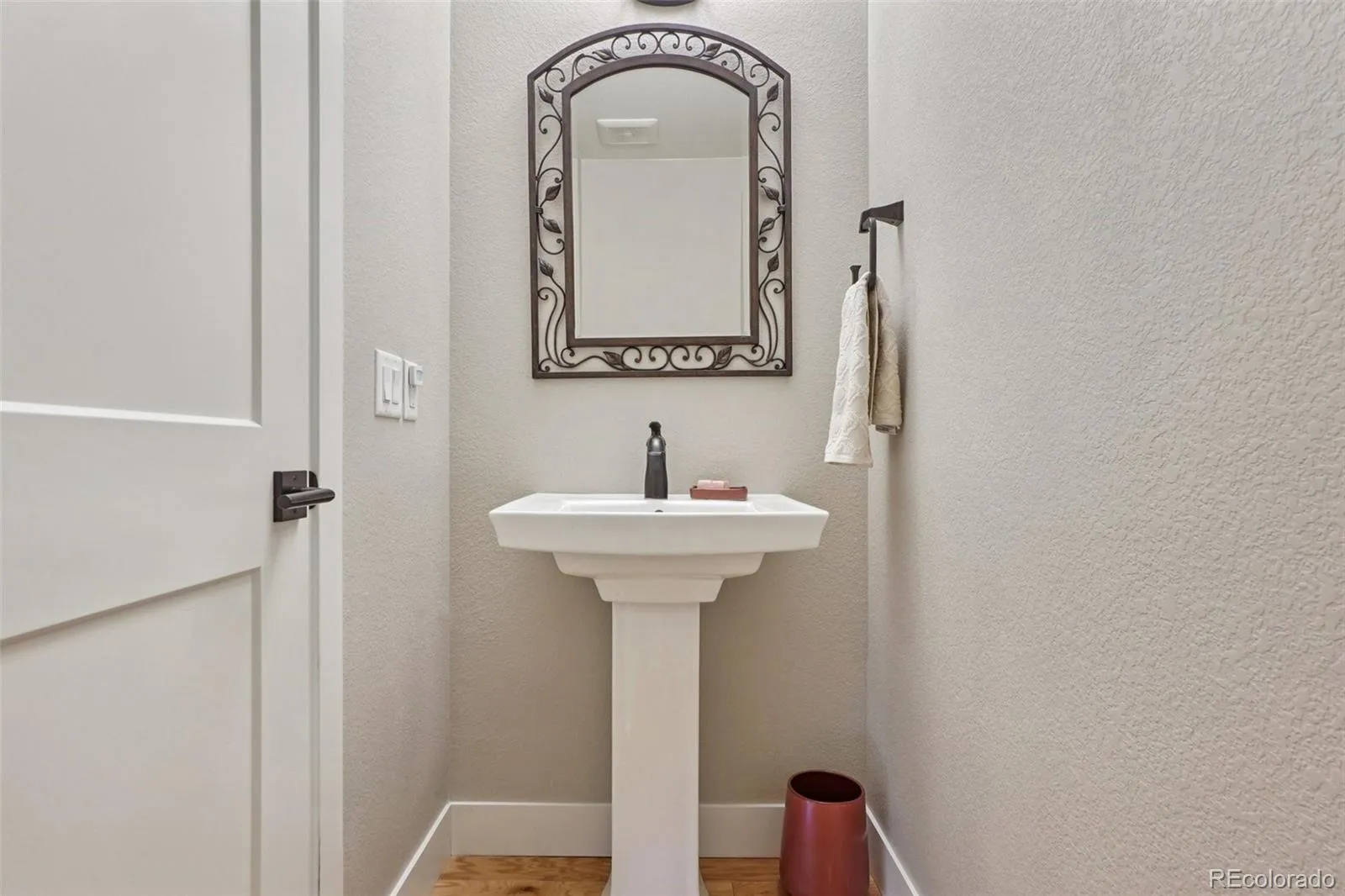 04142026014920 1600 15