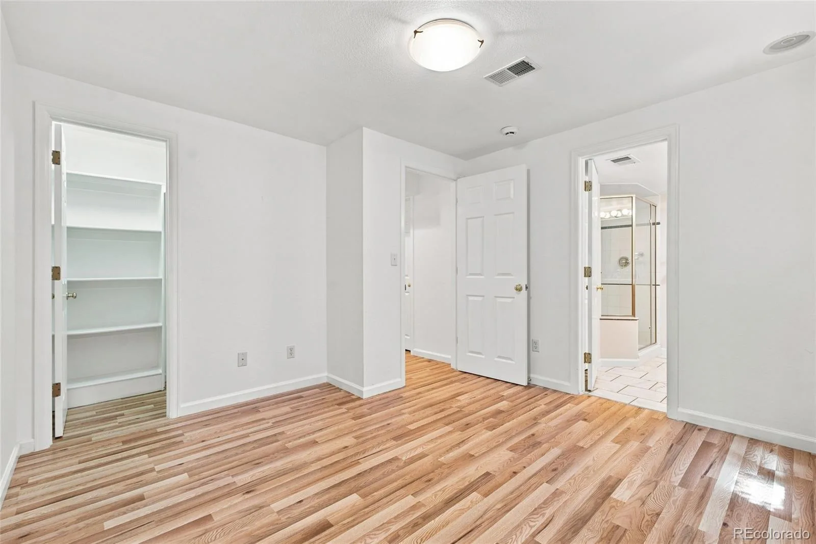 1849 S Ulster Street Denver CO 80231 | MLS #REC8367004 08212026185429 1600 19