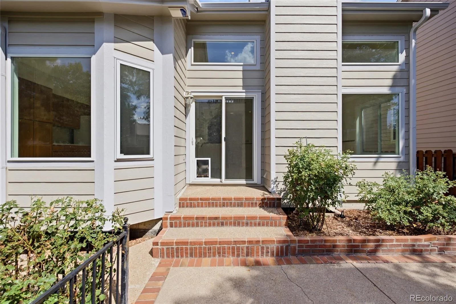 1849 S Ulster Street Denver CO 80231 | MLS #REC8367004 08212026185429 1600 33
