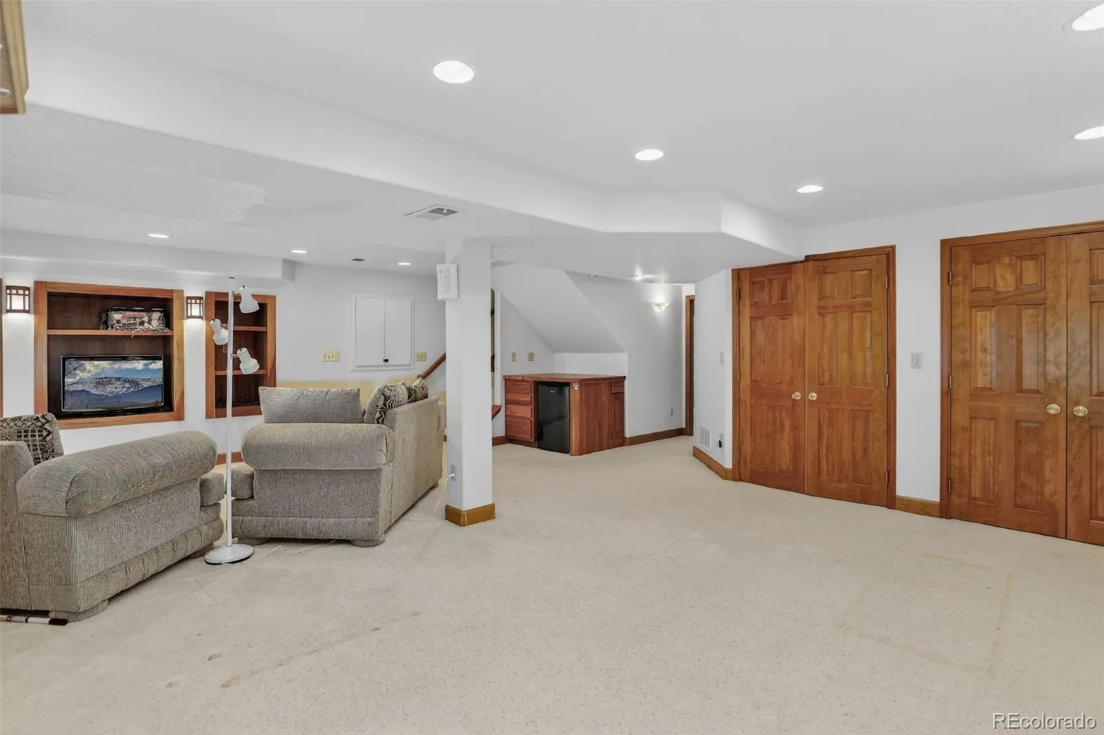 8864 S Indian Creek Street Highlands Ranch CO 80126 MLS #REC8368055 04092026162405 1600 39