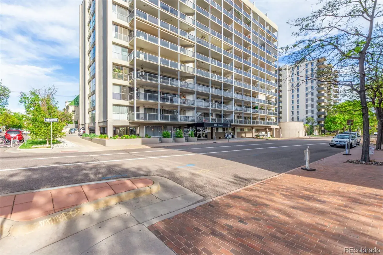 888 N Logan Street #2F Denver CO 80203 MLS #REC8368382 12062025042201 1600 2