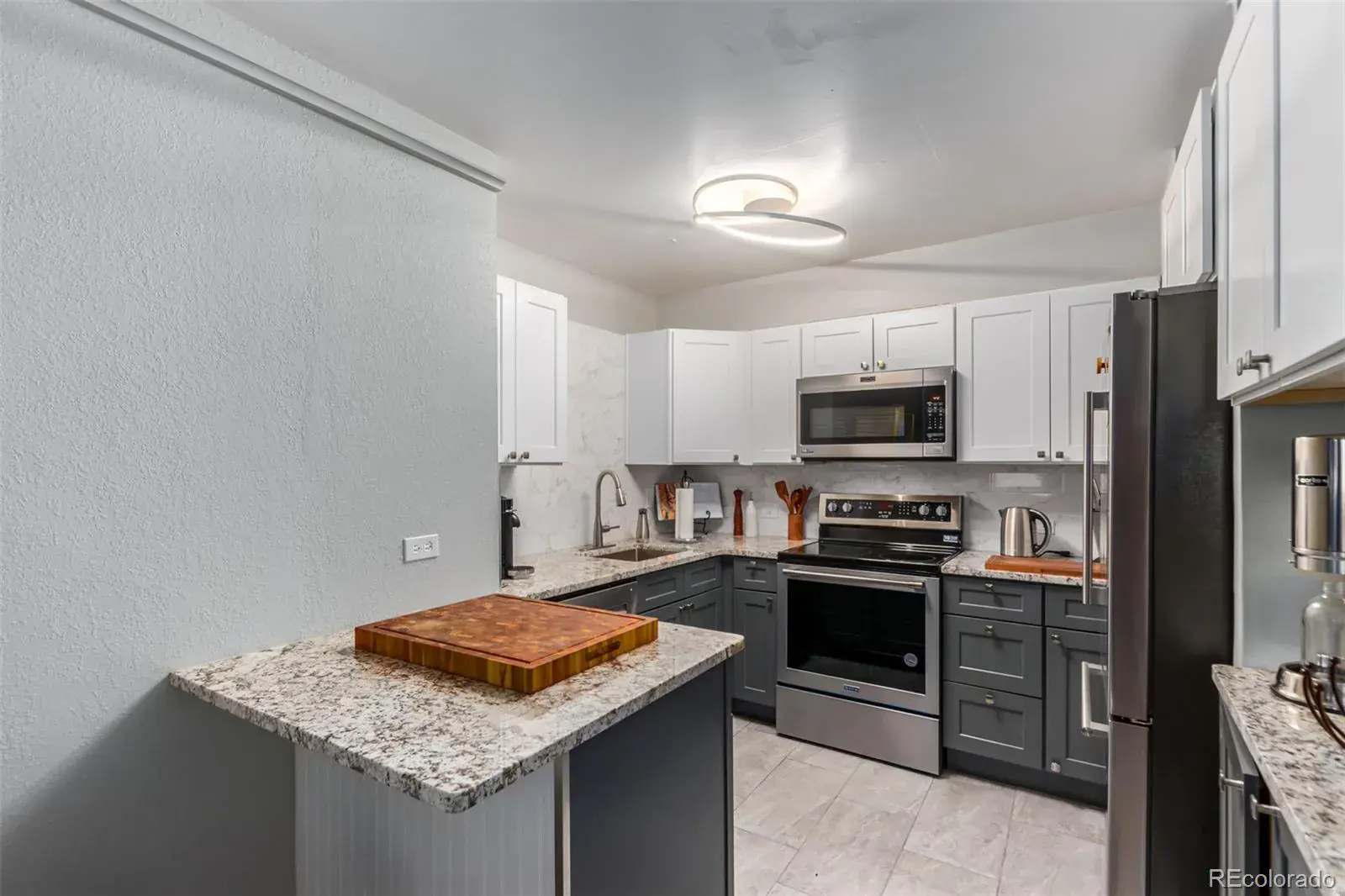 888 N Logan Street #2F Denver CO 80203 MLS #REC8368382 12062025042201 1600 7