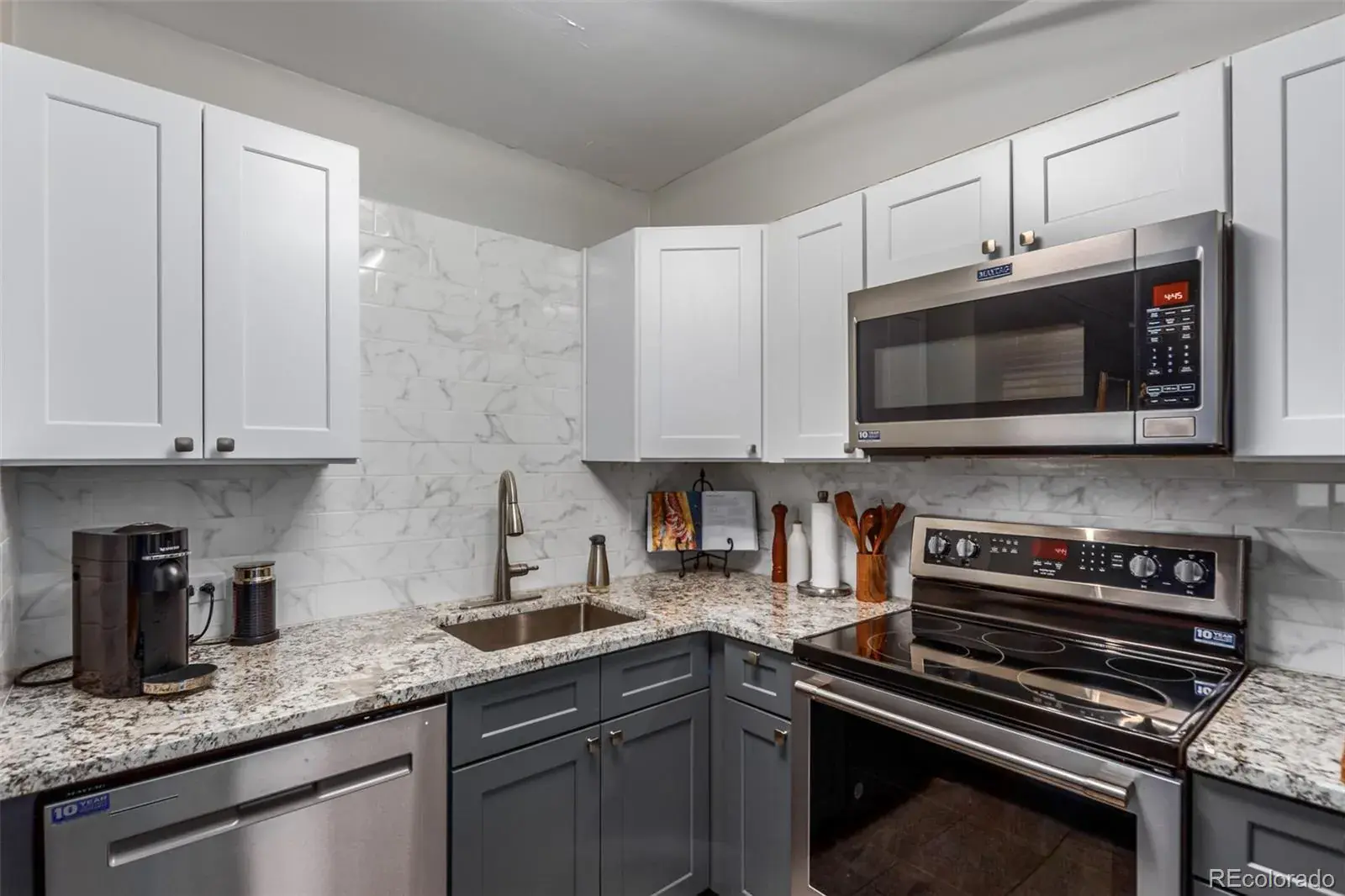 888 N Logan Street #2F Denver CO 80203 MLS #REC8368382 12062025042201 1600 8