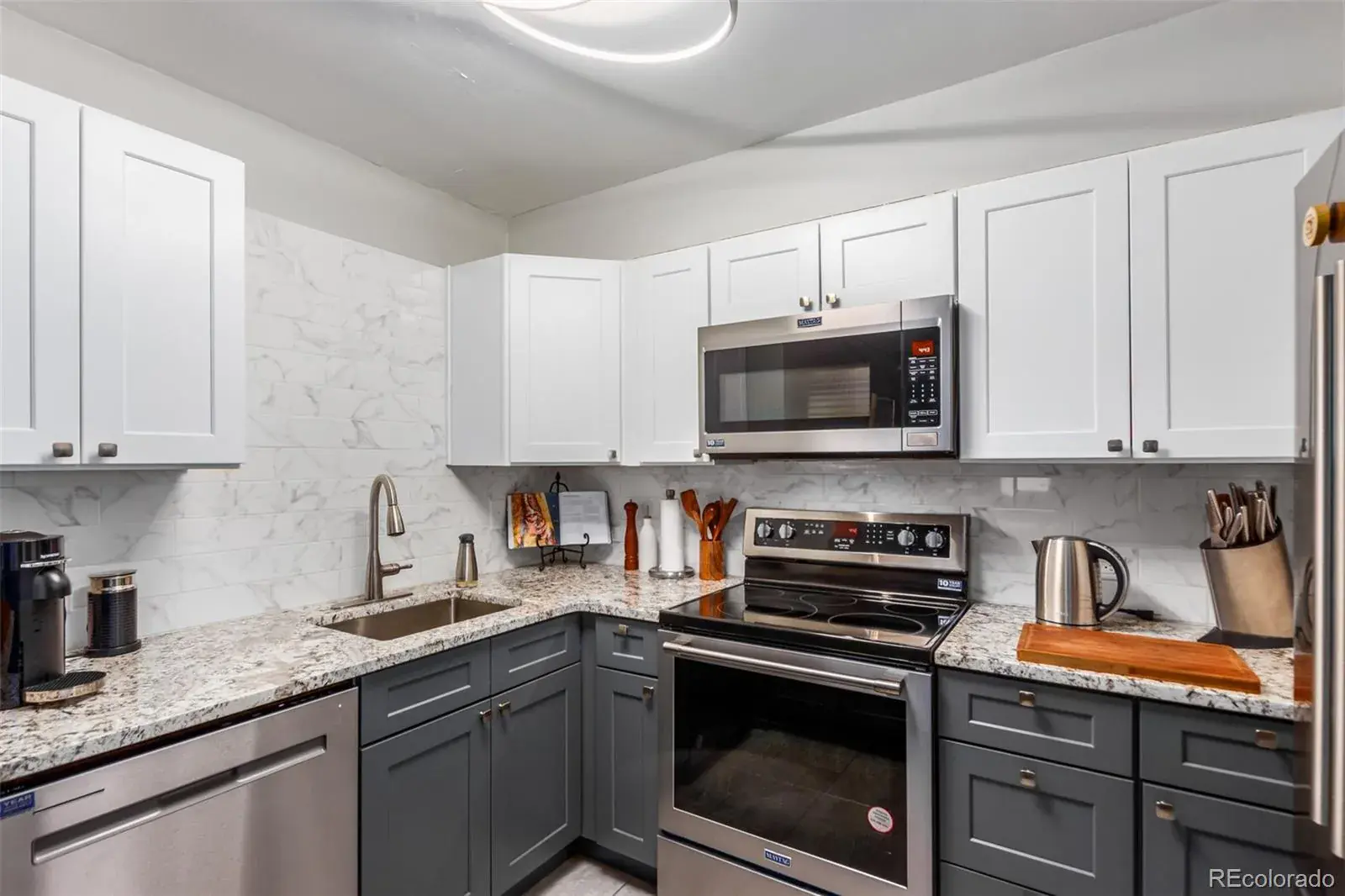 888 N Logan Street #2F Denver CO 80203 MLS #REC8368382 12062025042201 1600 9