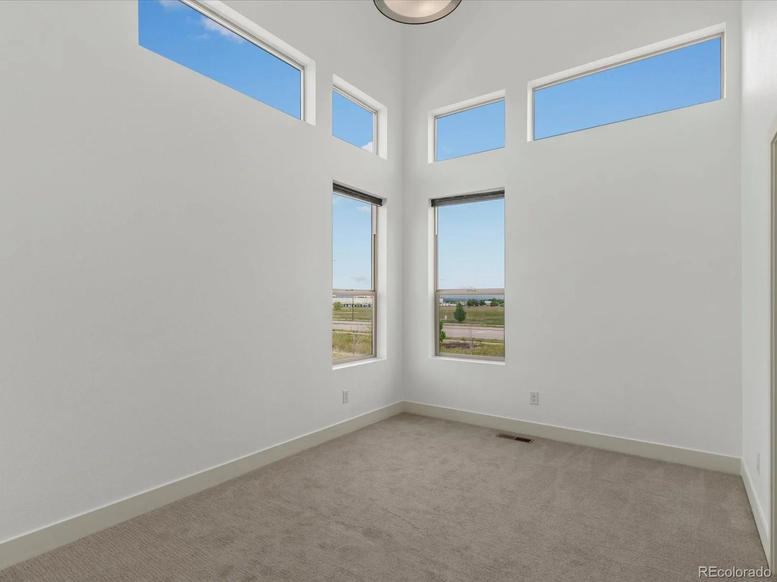 5547 Valentia Street Denver CO 80238 | MLS #REC8369840 07102026181529 1600 32