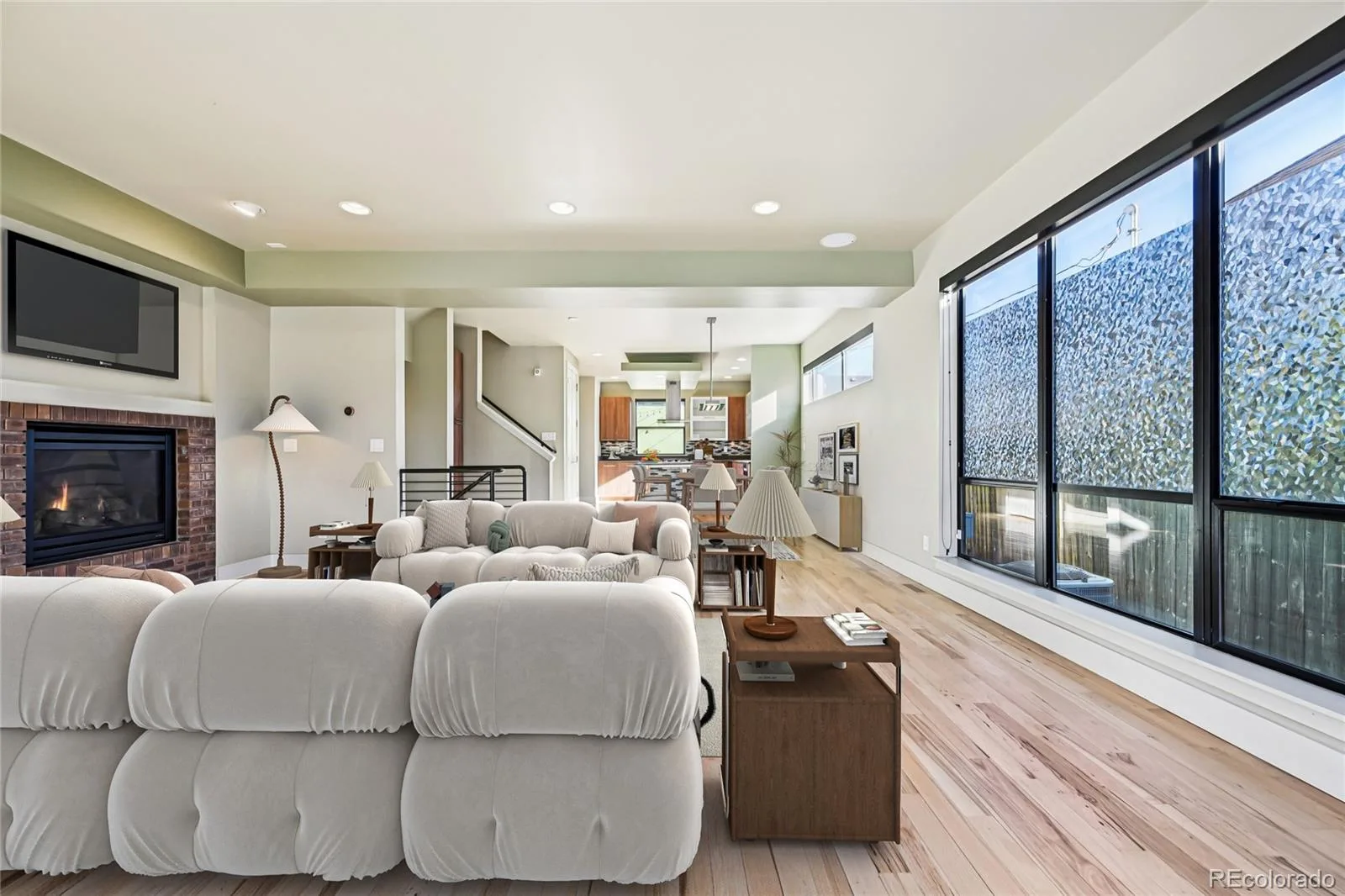 2912 Perry Street Denver CO 80212 MLS #REC8370527 06052026031107 1600 12