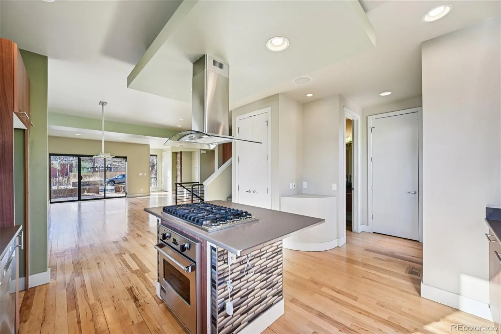 2912 Perry Street Denver CO 80212 MLS #REC8370527 06052026031107 1600 14