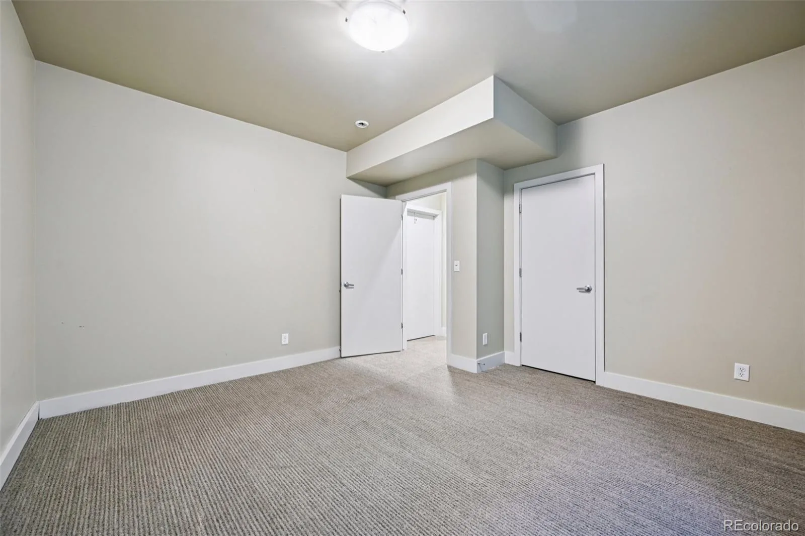 2912 Perry Street Denver CO 80212 MLS #REC8370527 06052026031107 1600 32