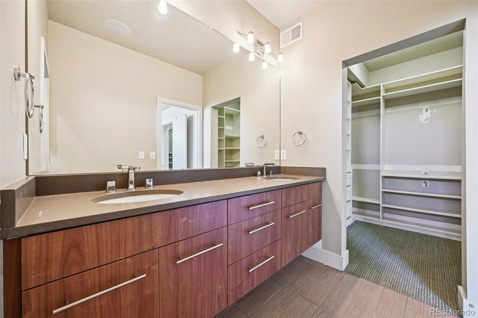2912 Perry Street Denver CO 80212 MLS #REC8370527 06052026031107 1600 43