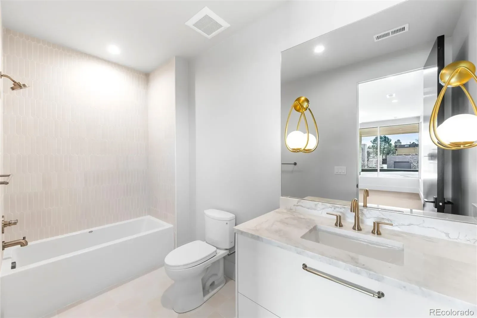 2671 E Cedar Avenue Denver CO 80209 MLS #REC8374917 03202026230744 1600 24