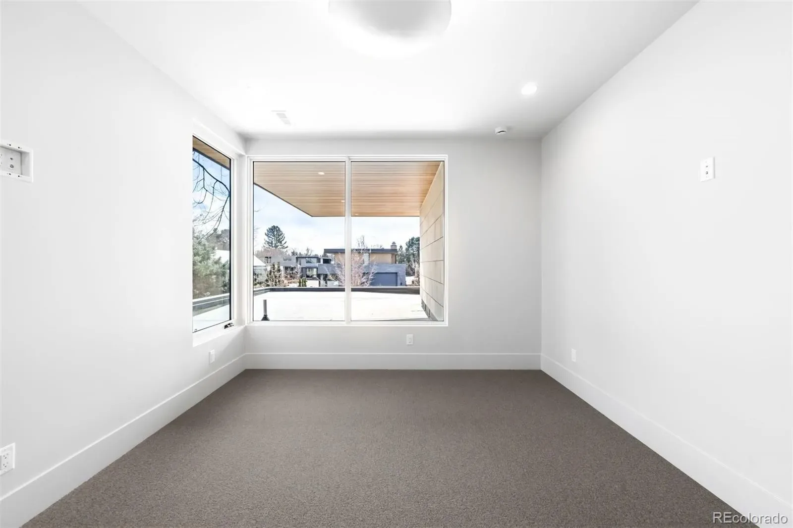 2671 E Cedar Avenue Denver CO 80209 MLS #REC8374917 03202026230744 1600 27