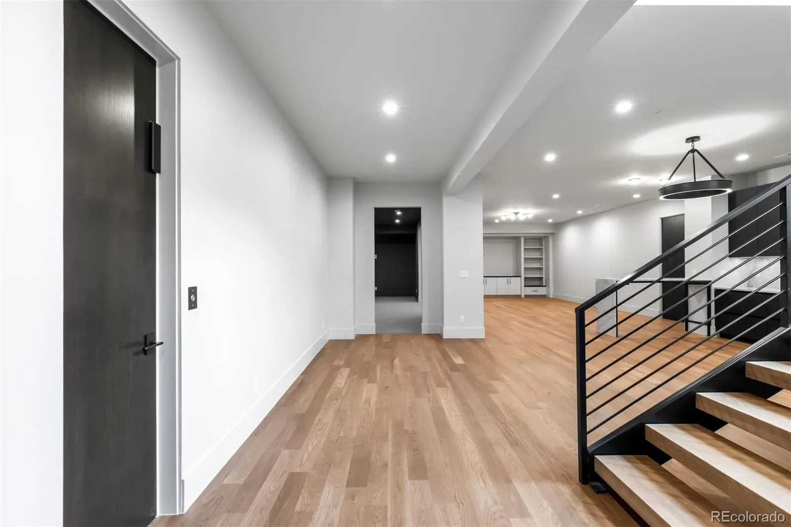 2671 E Cedar Avenue Denver CO 80209 MLS #REC8374917 03202026230744 1600 28