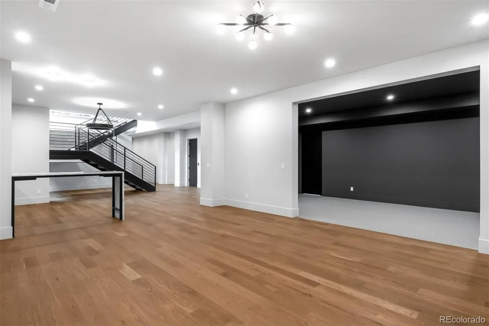 2671 E Cedar Avenue Denver CO 80209 MLS #REC8374917 03202026230744 1600 32