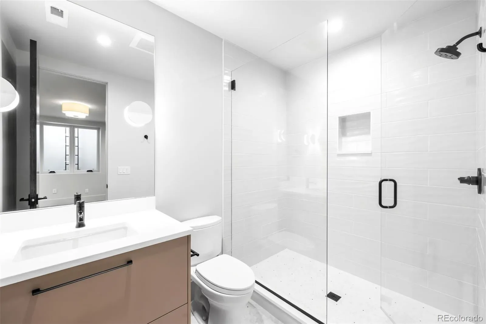 2671 E Cedar Avenue Denver CO 80209 MLS #REC8374917 03202026230744 1600 37