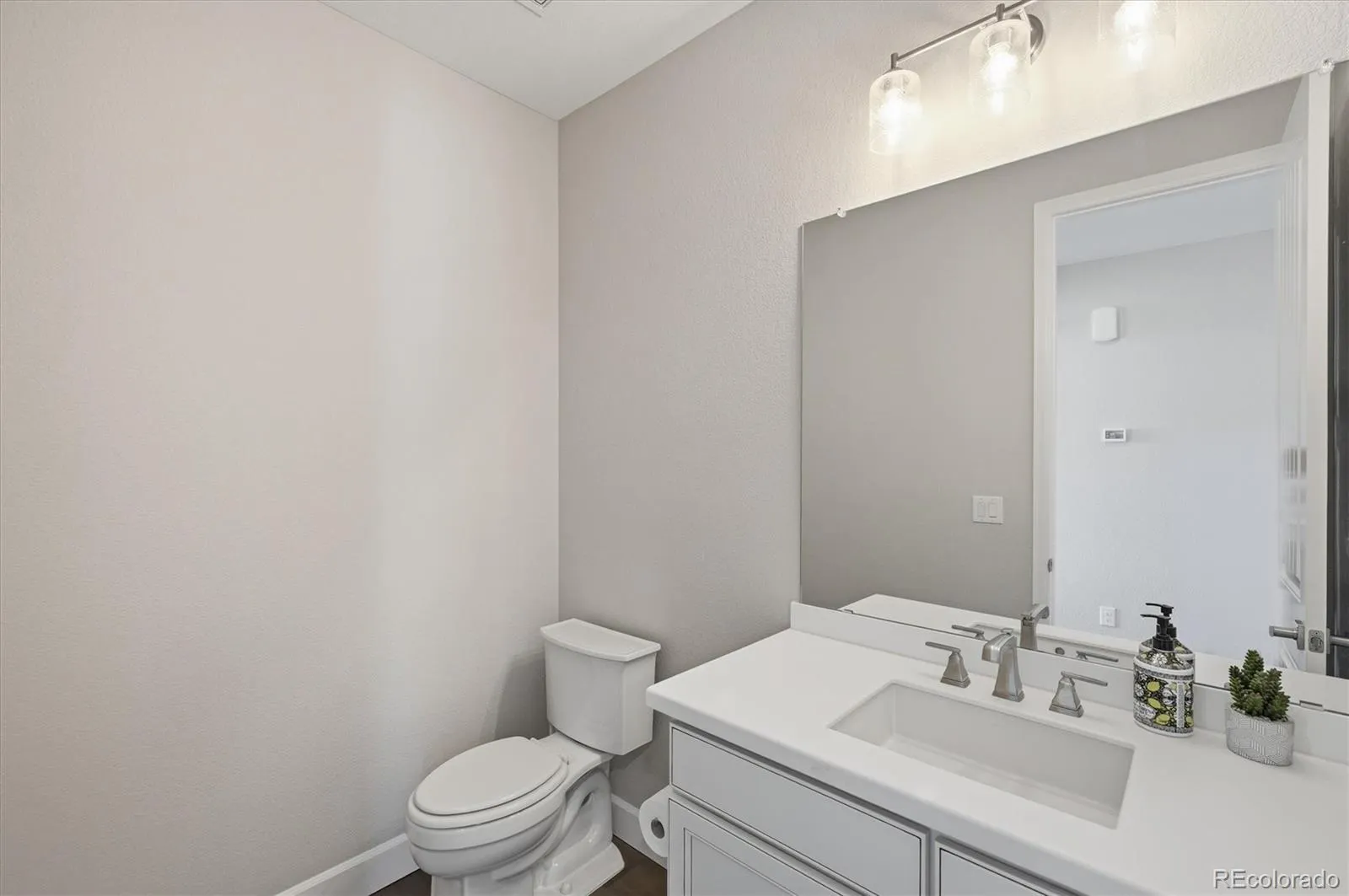 6700 Mentha Drive Castle Rock CO 80108 MLS #REC8376730 05132026213345 1600 13