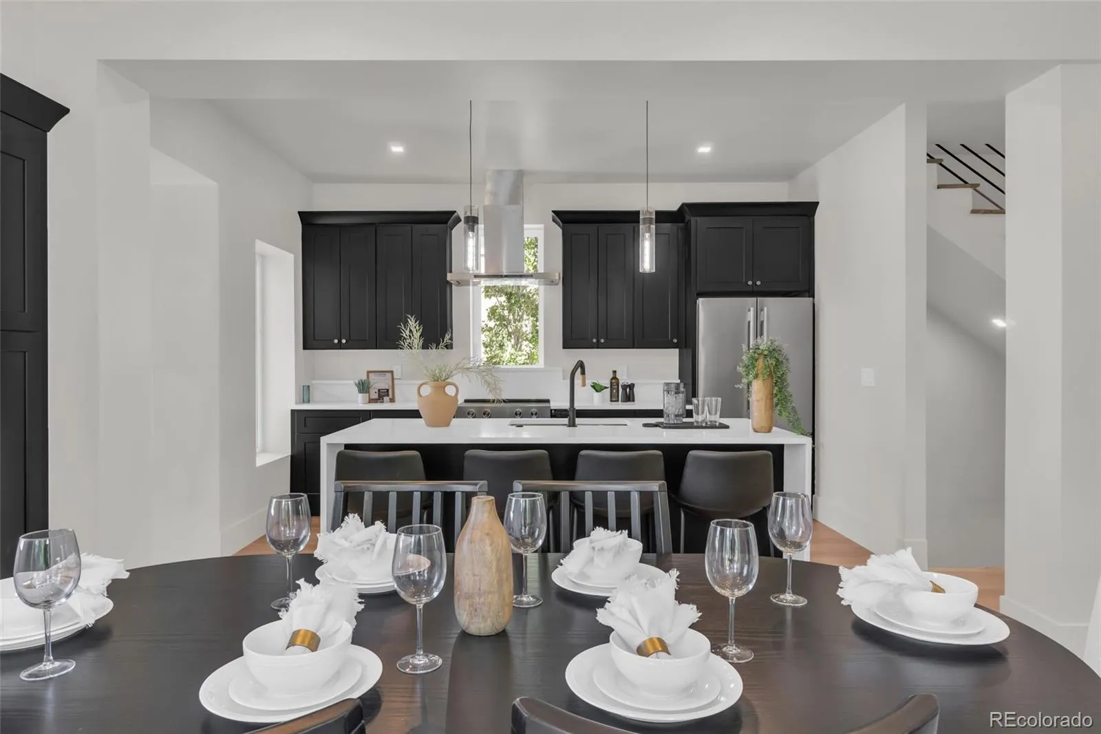 2905 N Vine Street Denver CO 80205 MLS #REC8376938 05202026001339 1600 19
