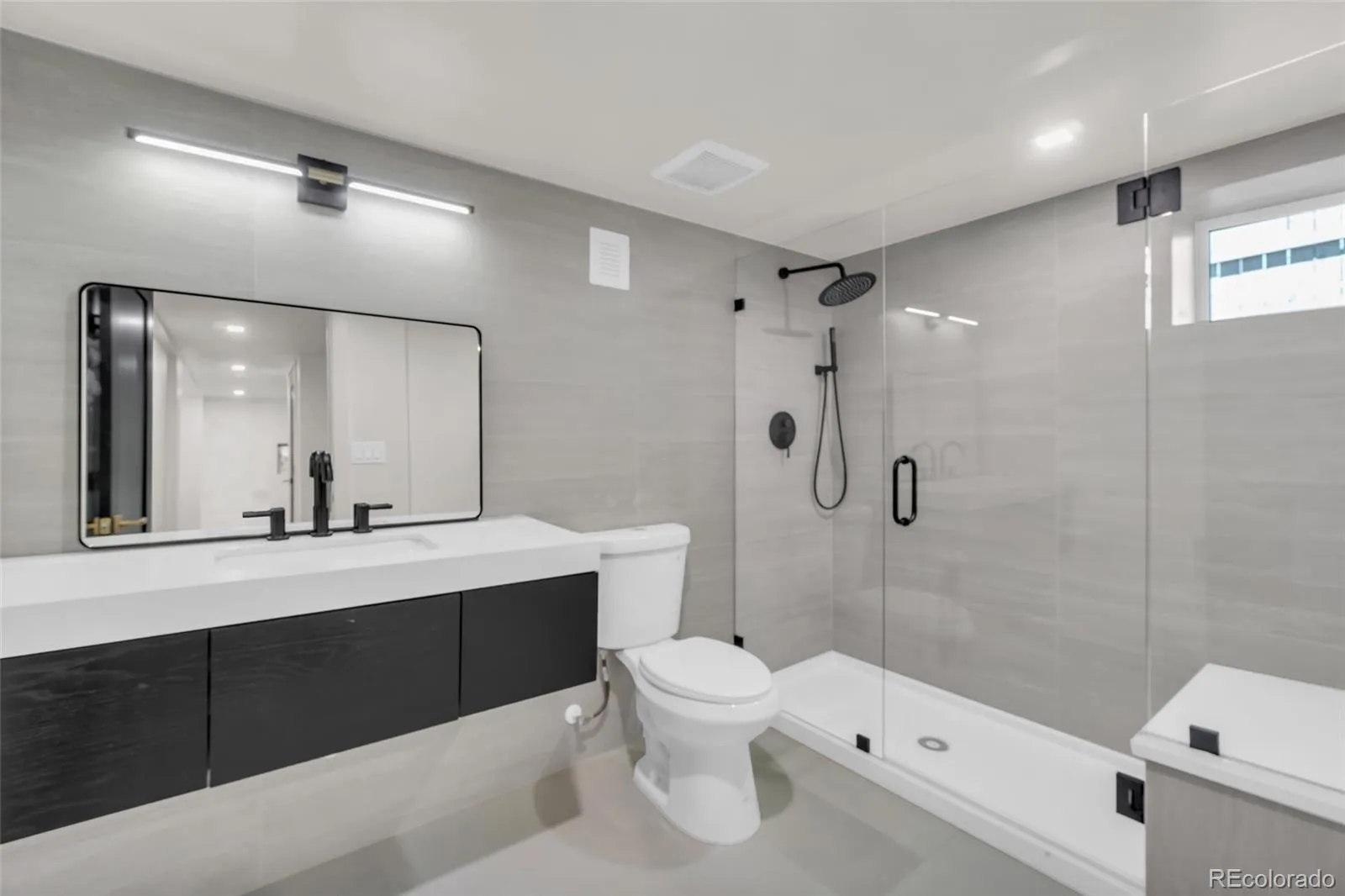 2905 N Vine Street Denver CO 80205 MLS #REC8376938 05202026001339 1600 43