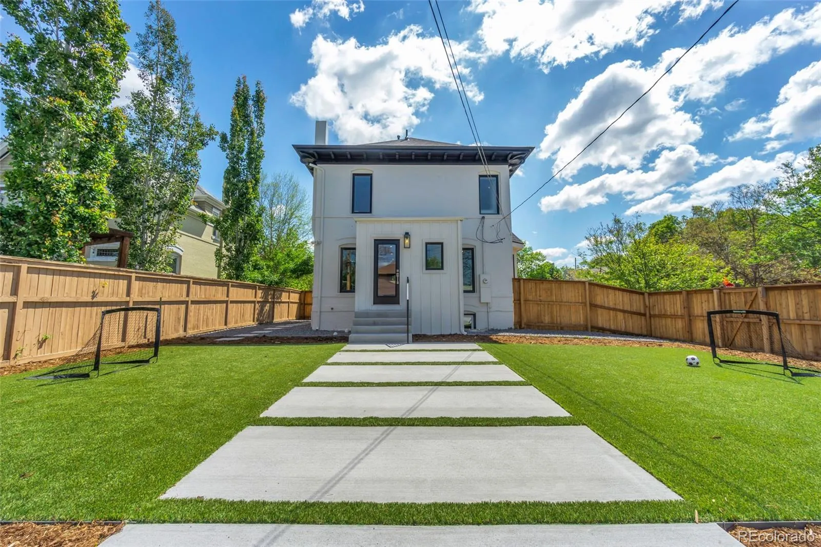 2905 N Vine Street Denver CO 80205 MLS #REC8376938 05202026001339 1600 44