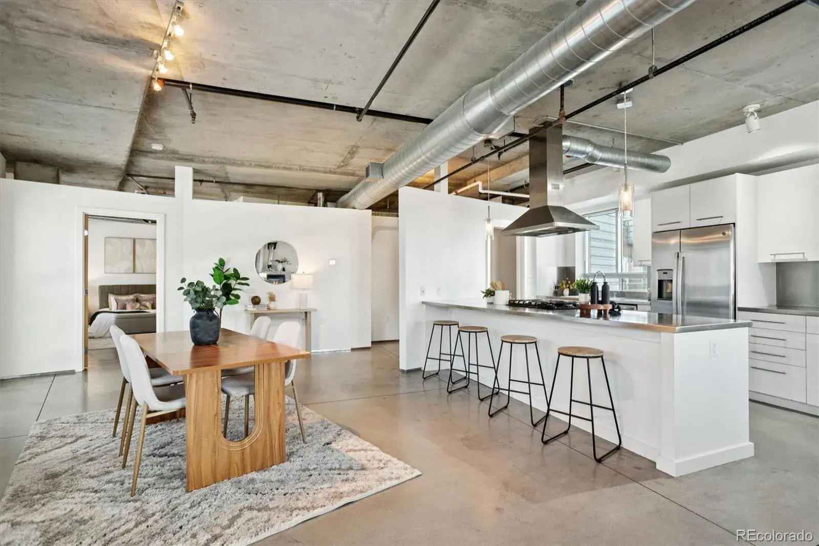 11182025200331 1600 1