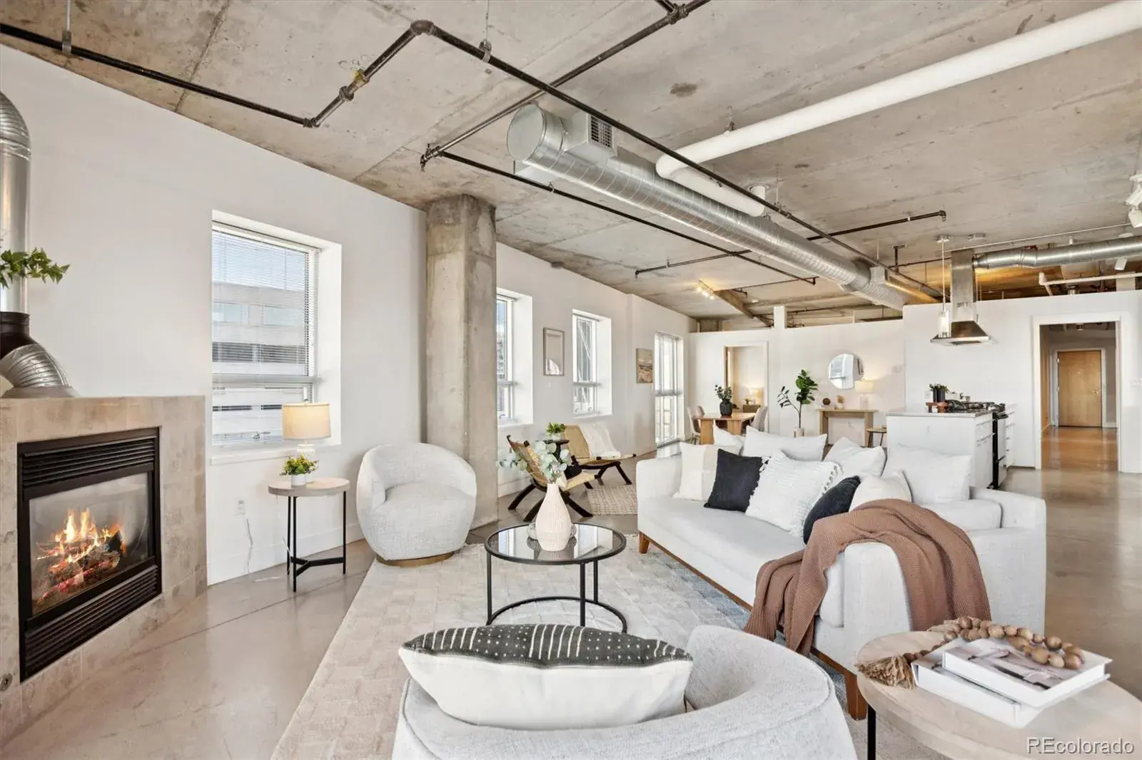 11182025200331 1600 13