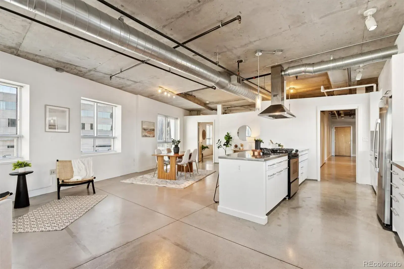 11182025200331 1600 15