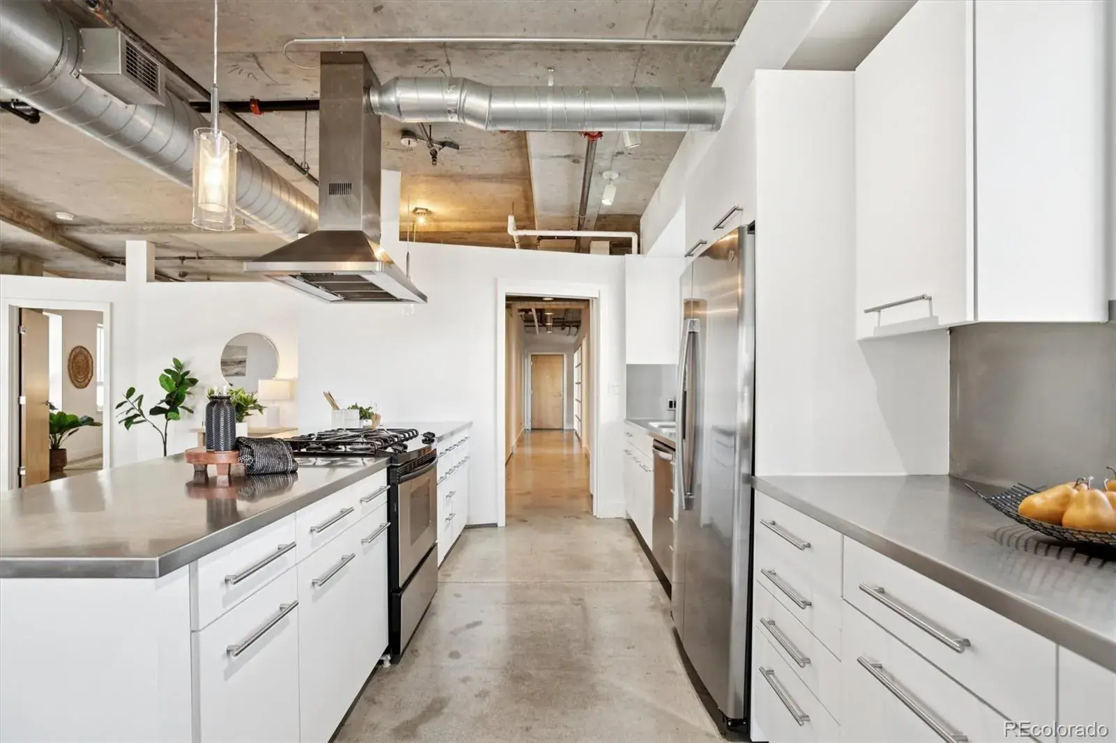 11182025200331 1600 4