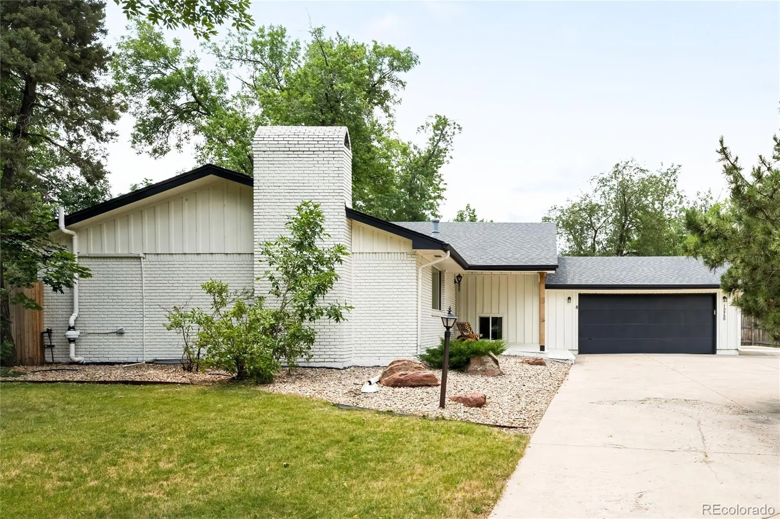 13950 W 32nd Avenue Golden CO 80401 MLS #REC8380686 07152026084326 1600 34