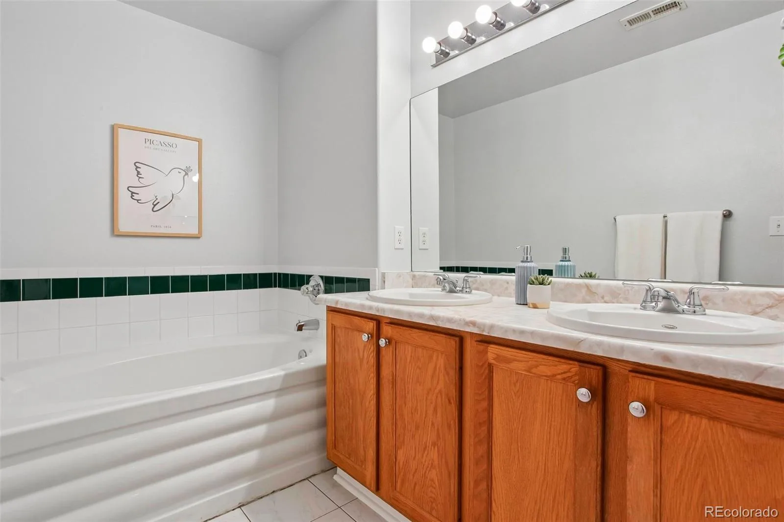 8500 E Jefferson Avenue #9G Denver CO 80237 | MLS #REC8383293 08242026190814 1600 10