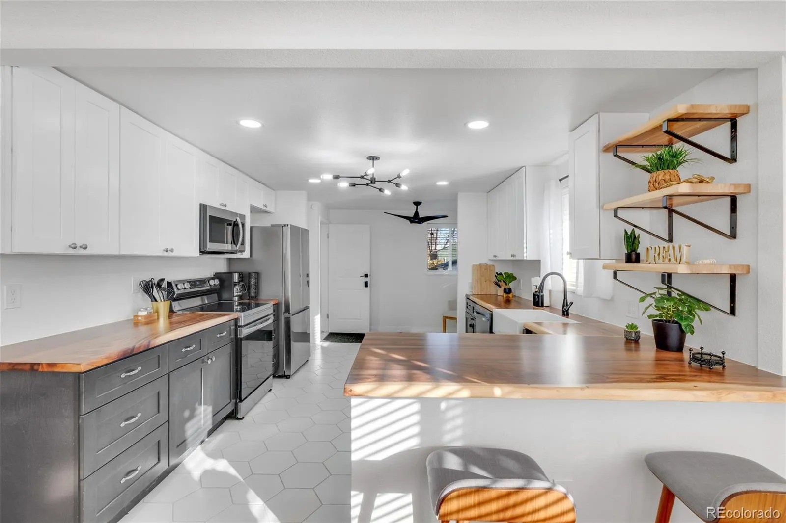 4720 Federal Boulevard Denver CO 80211 MLS #REC8383743 05242026153901 1600 28