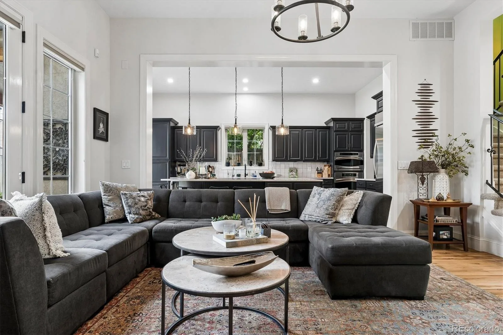5518 S Foresthill Street Littleton CO 80120 | MLS #REC8385067 10022026181912 1600 10