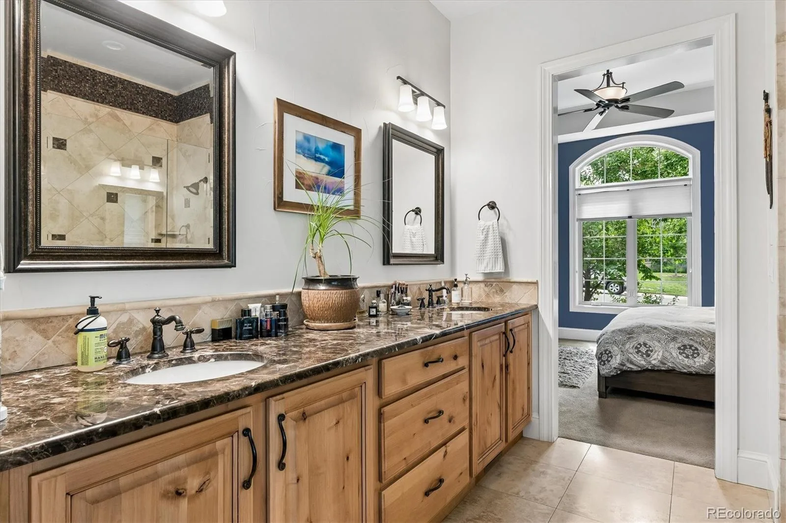 5518 S Foresthill Street Littleton CO 80120 | MLS #REC8385067 10022026181912 1600 19