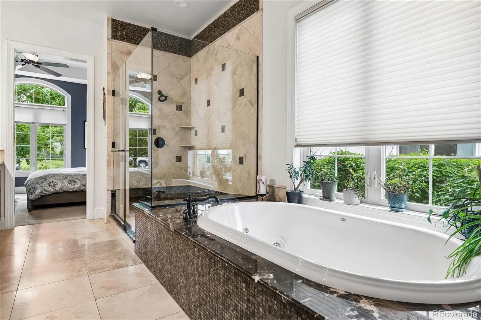 5518 S Foresthill Street Littleton CO 80120 | MLS #REC8385067 10022026181912 1600 20