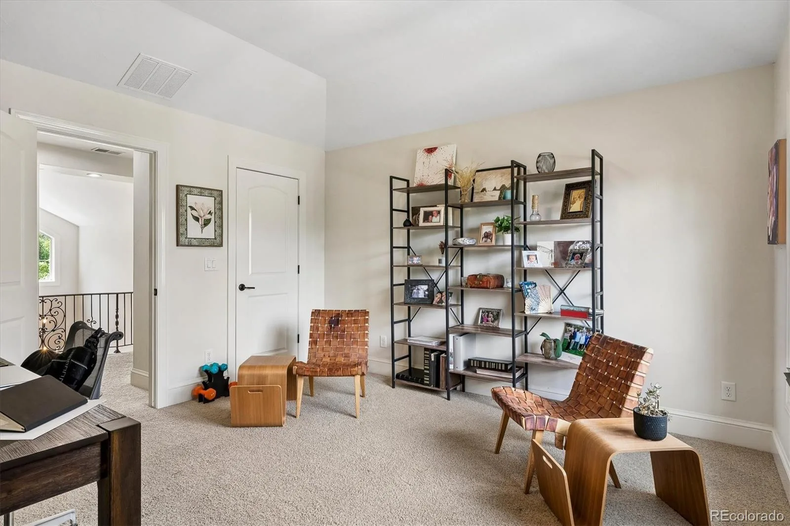 5518 S Foresthill Street Littleton CO 80120 | MLS #REC8385067 10022026181912 1600 30