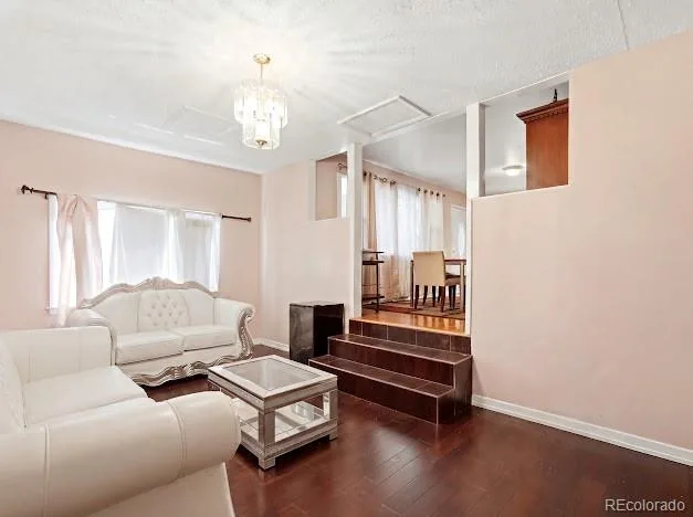 883 S Quieto Way Denver CO 80223 | MLS #REC8385641 08282026015037 627 11