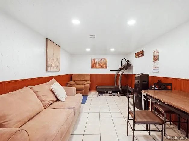 883 S Quieto Way Denver CO 80223 | MLS #REC8385641 08282026015037 627 27