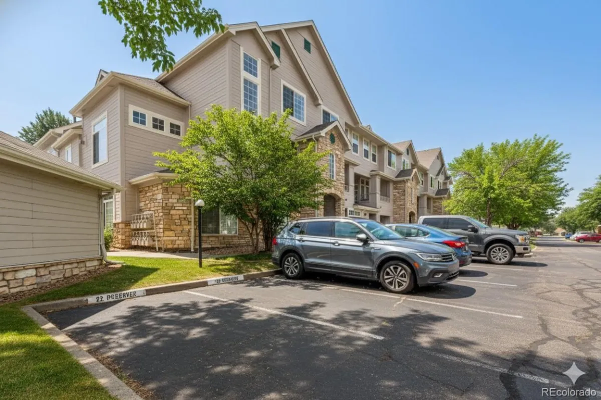 9550 E Florida Avenue #2023 Denver CO 80247 MLS #REC8388708 04302026122103 1200 5
