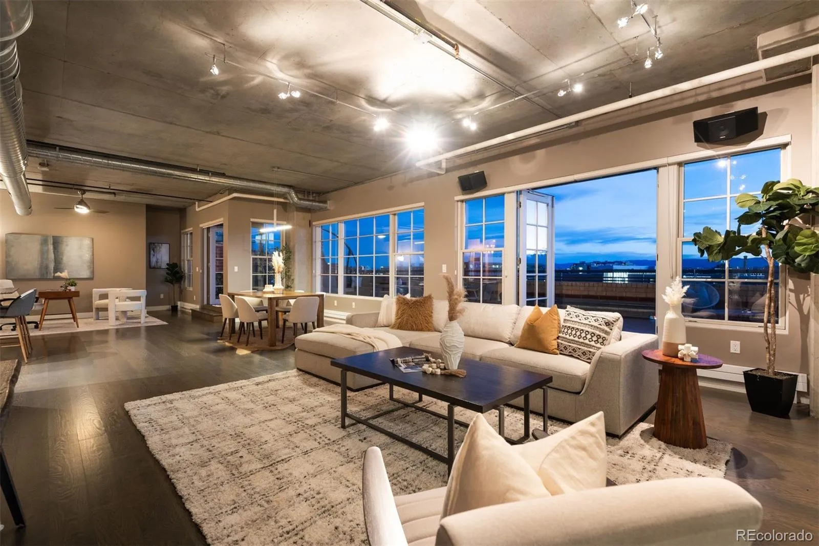 04132026210829 1600 14