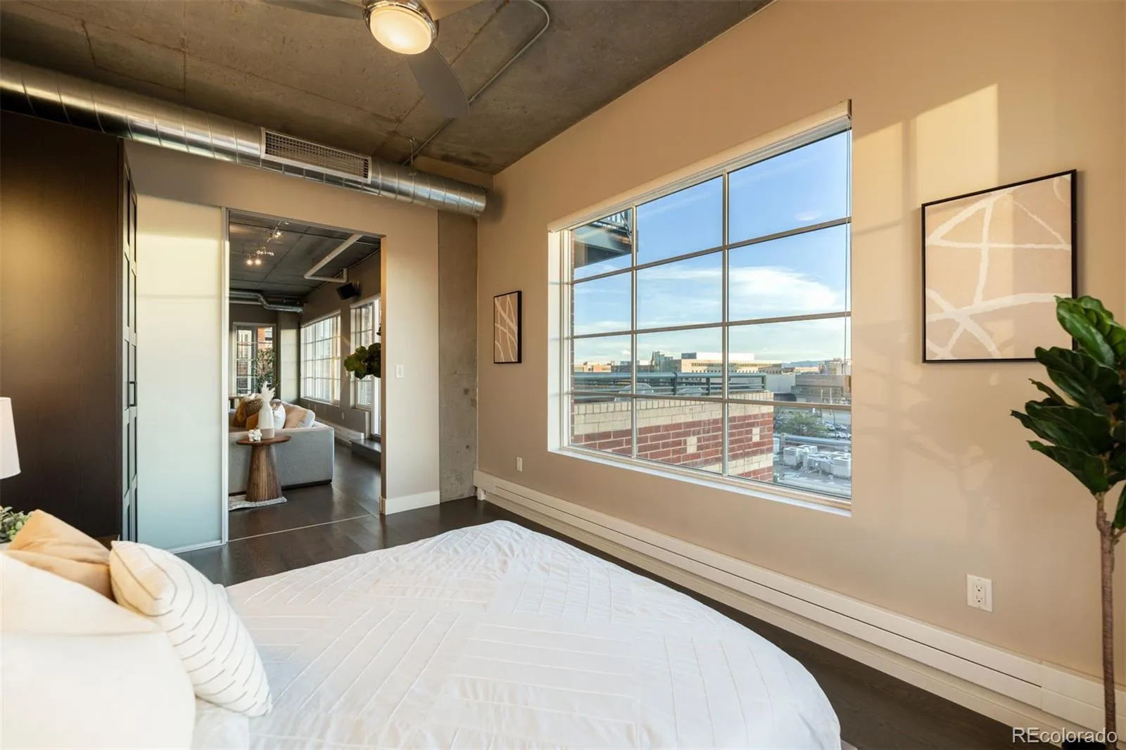 04132026210829 1600 23