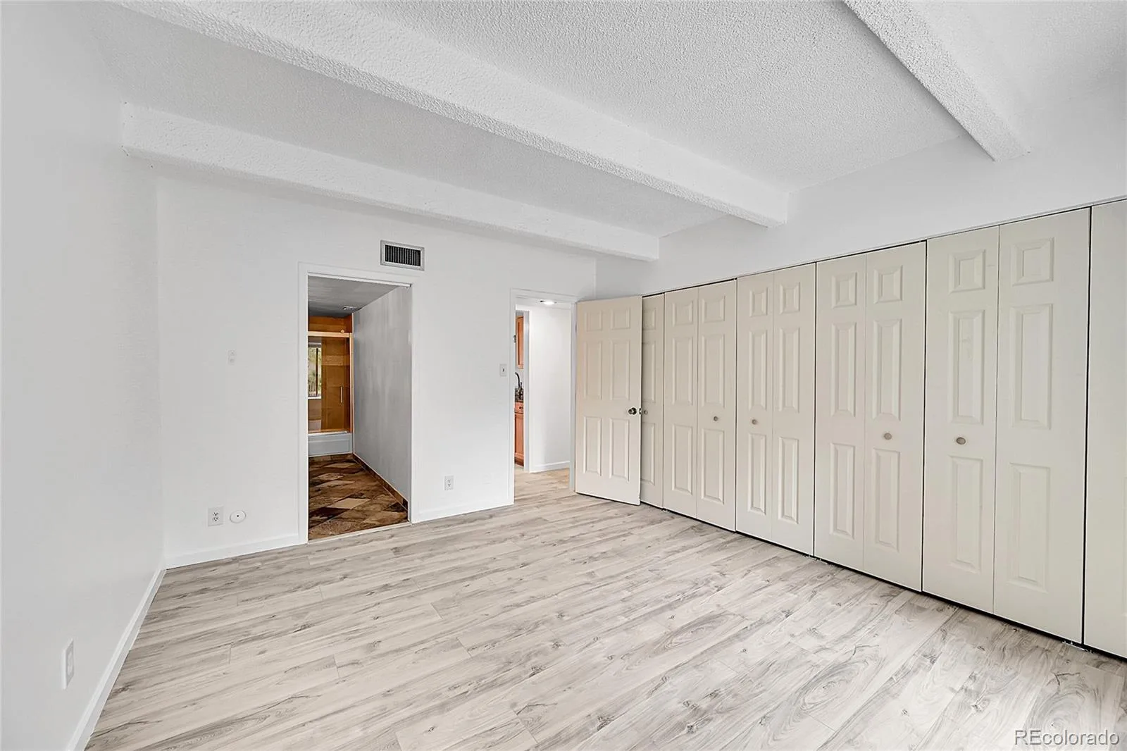 2525 S Dayton Way #1608 Denver CO 80231 MLS #REC8389433 07142026202647 1600 15