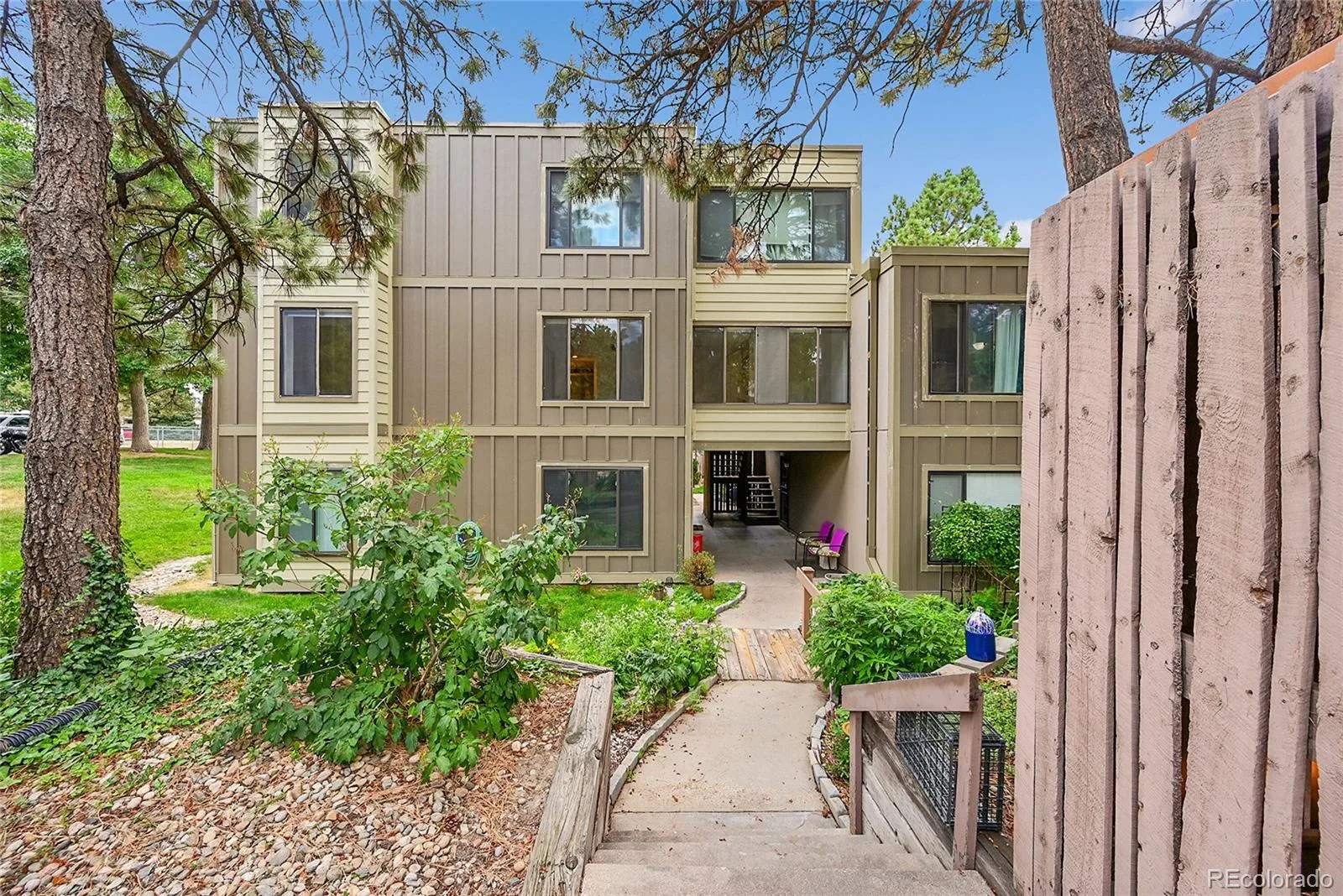 2525 S Dayton Way #1608 Denver CO 80231 MLS #REC8389433 07142026202647 1600 23