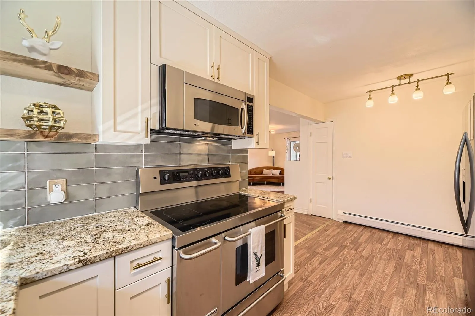 4401 S Yosemite Court Greenwood Village CO 80111 MLS #REC8389768 04272026182223 1600 12