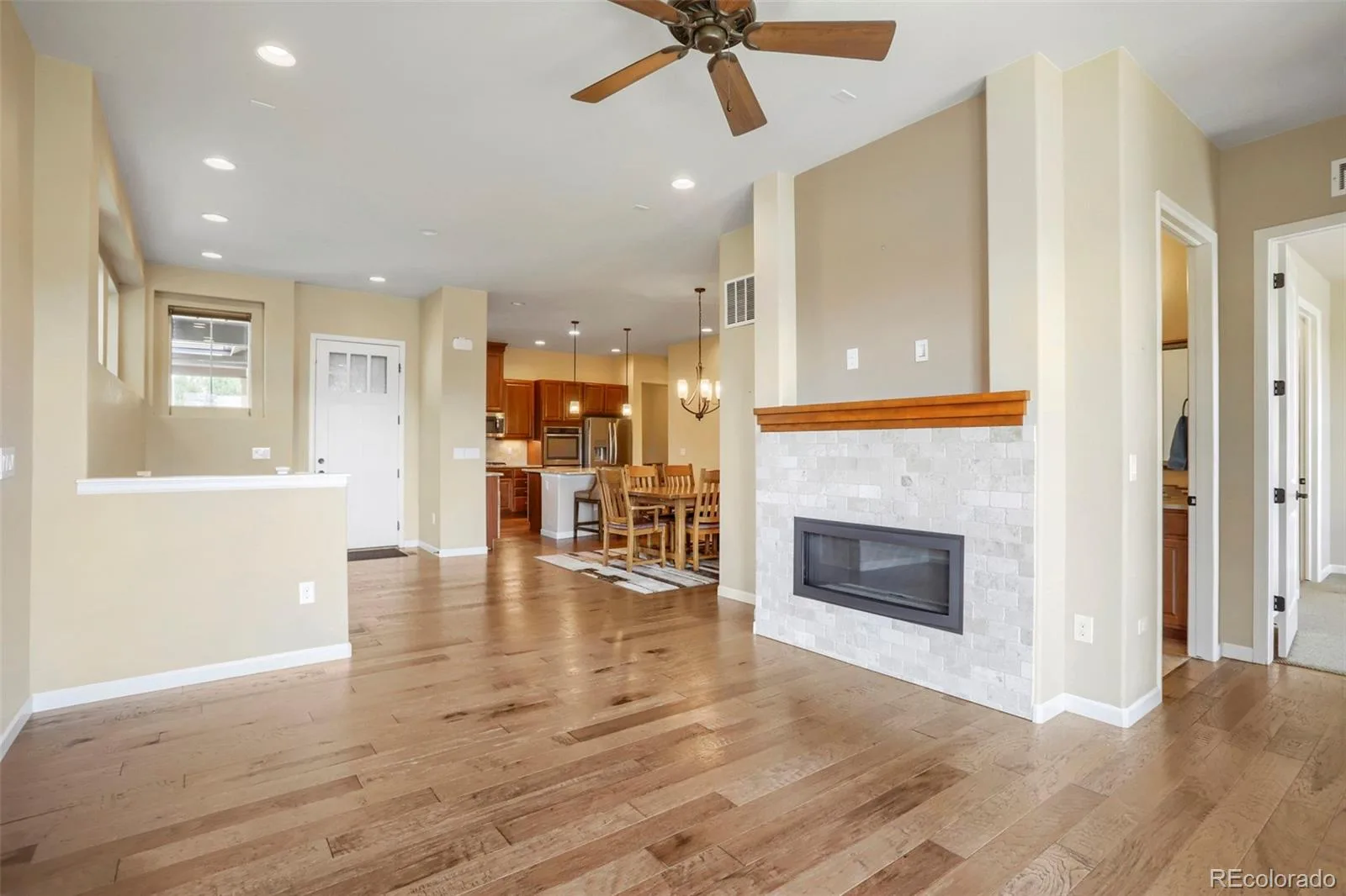 6998 W Jewell Drive Lakewood CO 80227 | MLS #REC8389904 09232026011406 1600 10