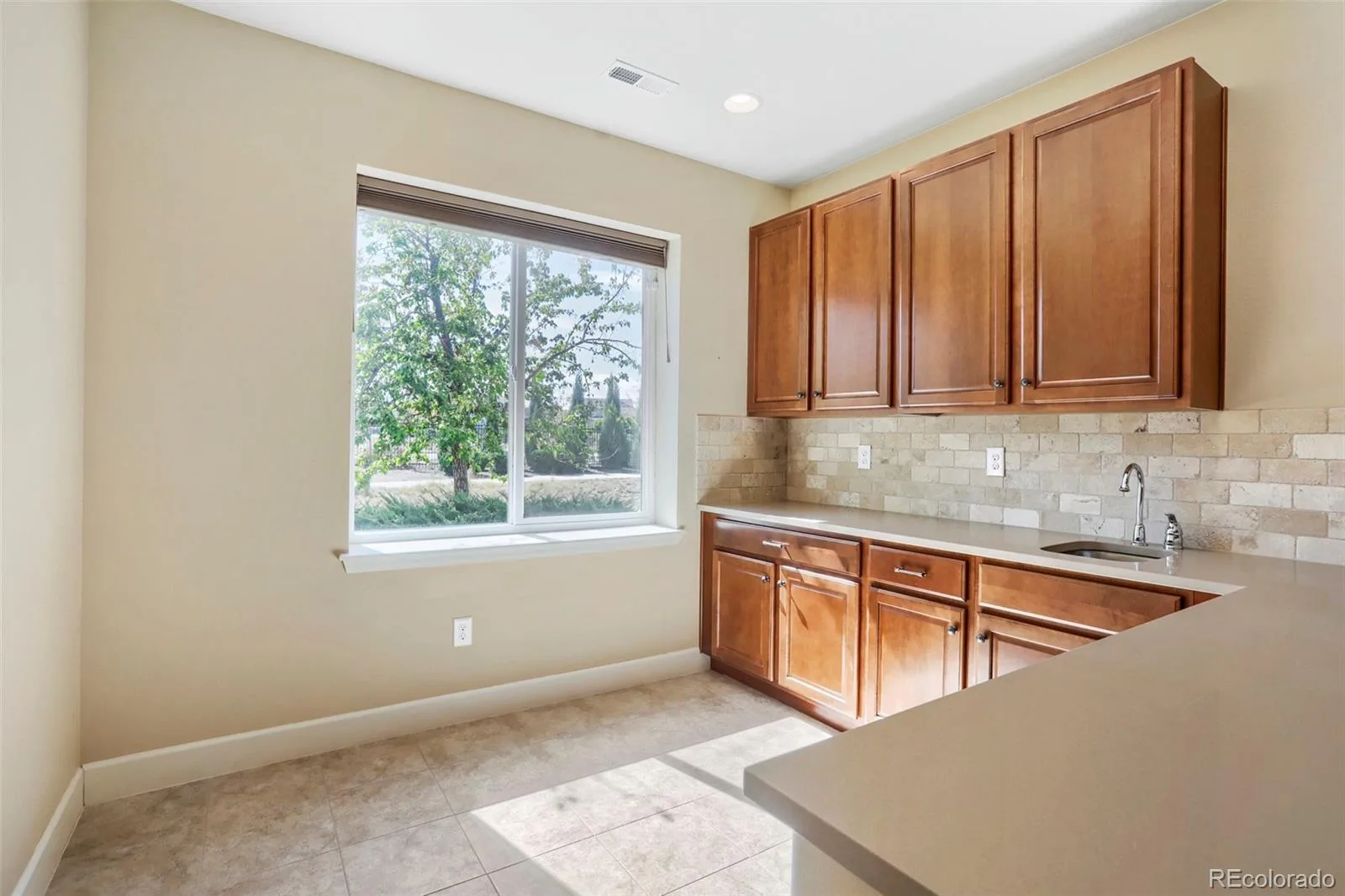 6998 W Jewell Drive Lakewood CO 80227 | MLS #REC8389904 09232026011406 1600 18