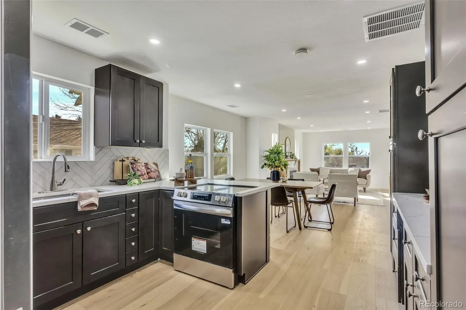 03282026225347 1600 8