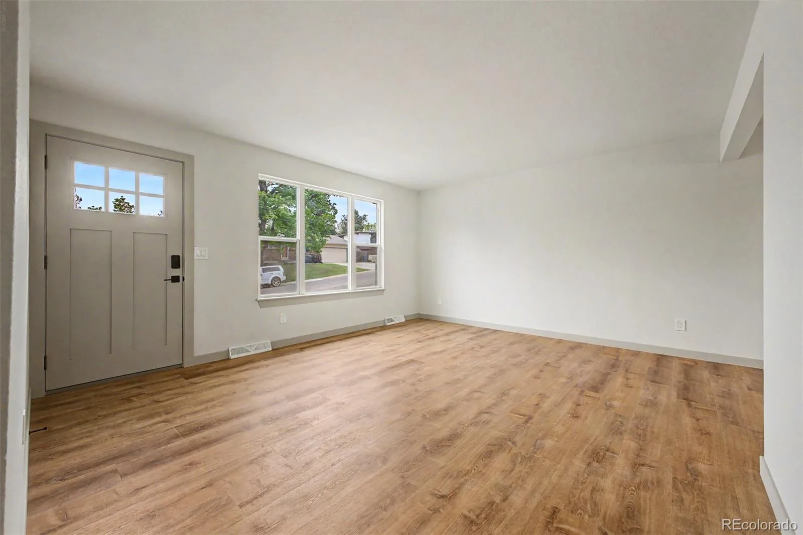 5011 S Meade Street Littleton CO 80123 MLS #REC8394494 07092026154229 1600 1