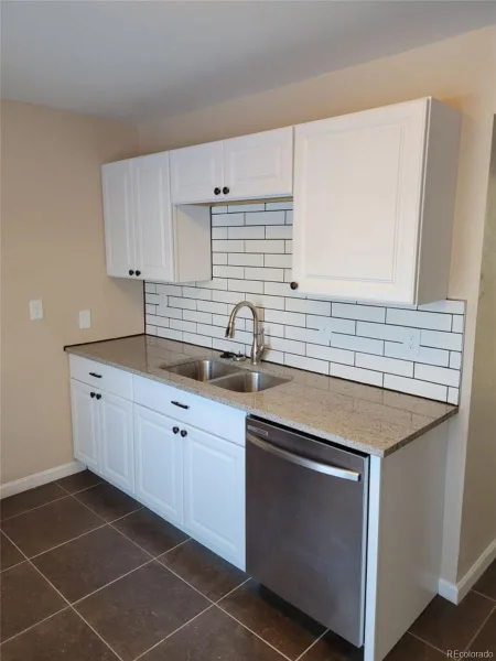 3034 S Sherman Street Englewood CO 80113 | MLS #REC8395182 09232026011418 800 8