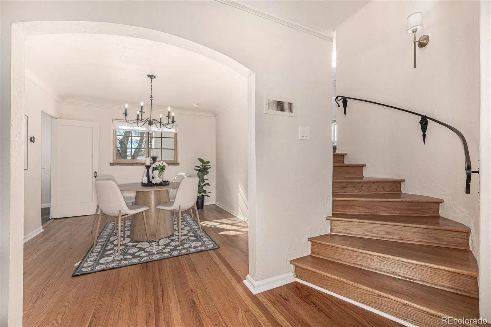 129 S Franklin Street Denver CO 80209 MLS #REC8395252 07012026130729 1600 8