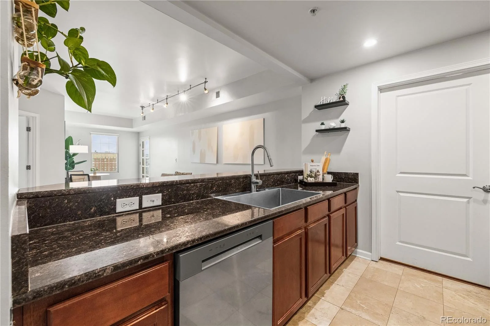 975 N Lincoln Street #11H Denver CO 80203 MLS #REC8395334 07092026181324 1600 7